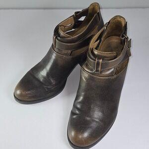 Natural Soul Women's Brown Cutout Ankle Boots Stacked‎ Heel Size 7.5W
